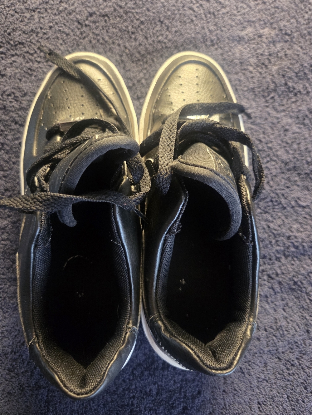Nike Kids Black Leather Low-Top Sneakers with White Platform Sole - Picture 5 of 10